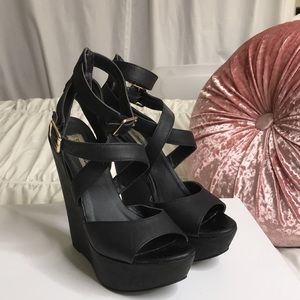 Steve Madden Xfoliate Wedges